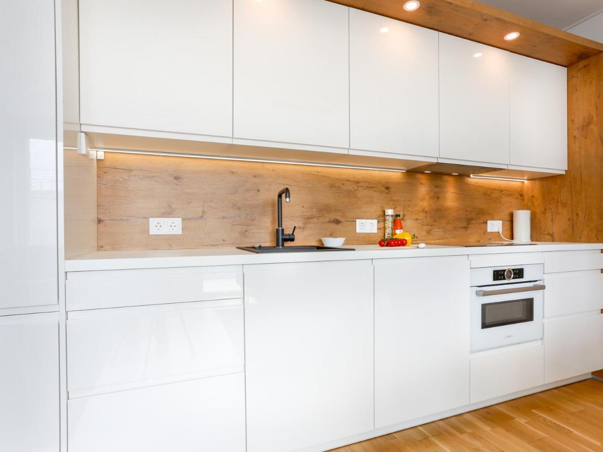 Sky9 Penthouse Apartments Вена Экстерьер фото