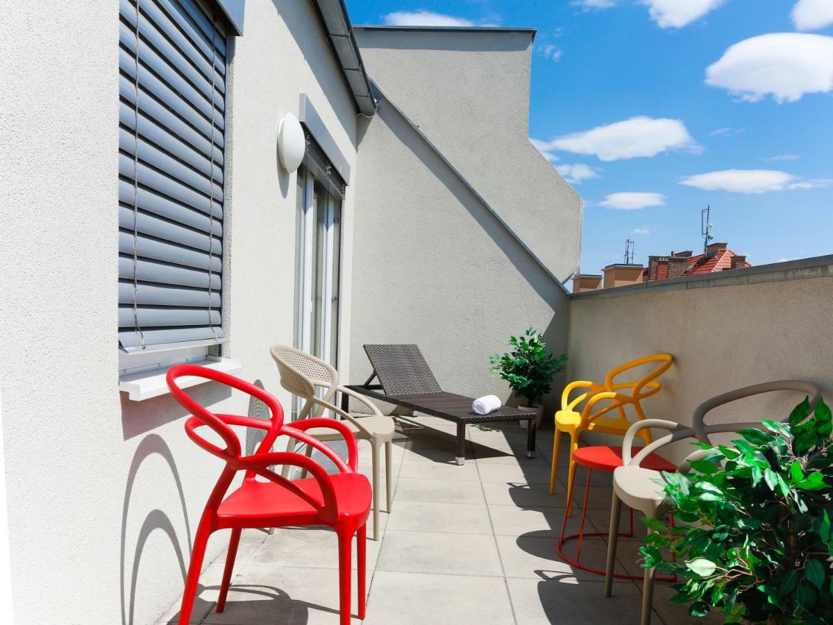 Sky9 Penthouse Apartments Вена Экстерьер фото